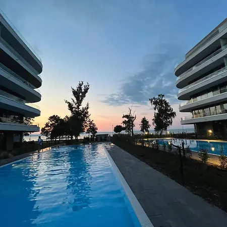 Summer Vibe Wave דירה שיופוק