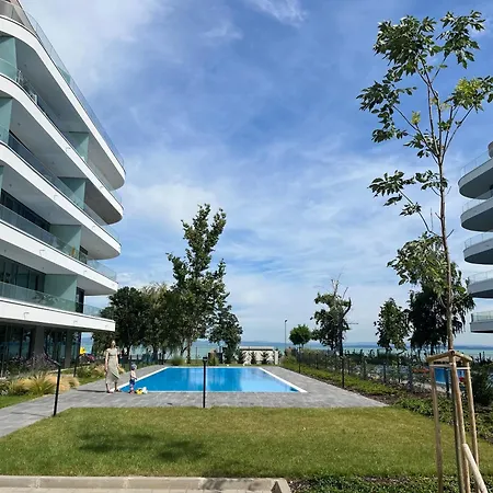 Apartment Summer Vibe - Wave
